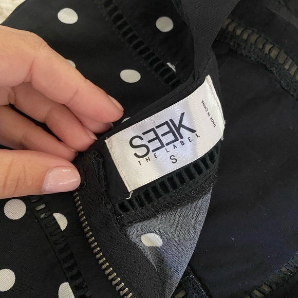 SEEK polka dot crop top! From LF - Picture 2 of 3